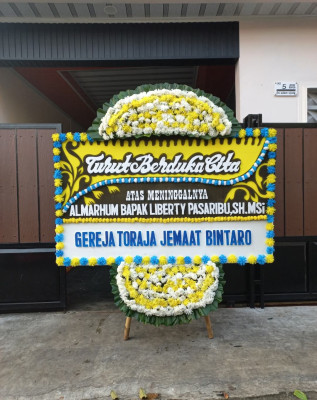 Papan Bunga Duka di Montong Gading